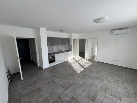 Kiadó Lakás 2800 Tatabánya 