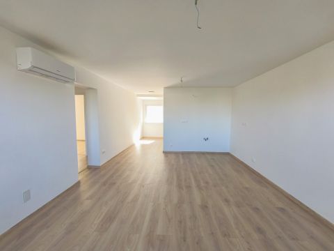 Eladó Lakás 1064 Budapest 6. kerület P6 Residence Nappali + 2 hálós, 2. emeleti
