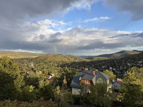 Eladó Ház 1029 Budapest 2. kerület , KÖRPANORÁMÁS KÉT LAKÁSOS CSALÁDIHÁZ
