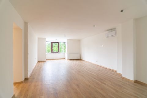 Eladó Lakás 1064 Budapest 6. kerület 