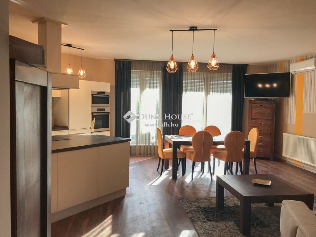 4200 Hajdúszoboszló , 4200 Hajdúszoboszló Mátyás Király sétány — 1/10