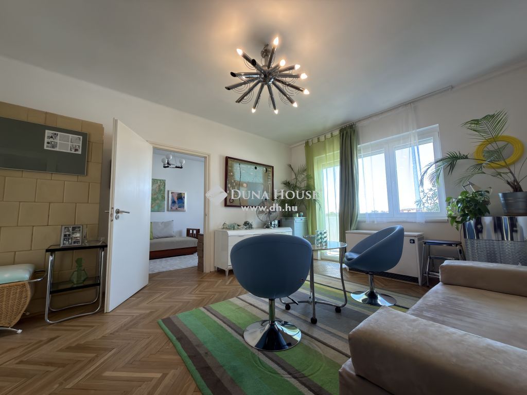 8230 Balatonfüred , panorámás lakás — 1/24