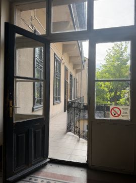 Eladó Lakás 1074 Budapest 7. kerület , Kiváló lokációval, felújítandó, emeleti lakás