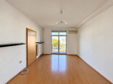 Eladó Lakás 1091 Budapest 9. kerület , 1091 Budapest 9, Nagyvárad tér, Orczy-kert, Nemzeti Közszolgálati Egyetem