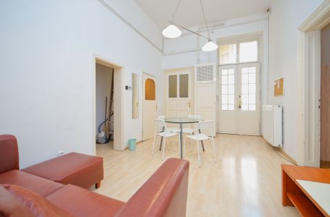 Eladó Lakás 1063 Budapest 6. kerület 