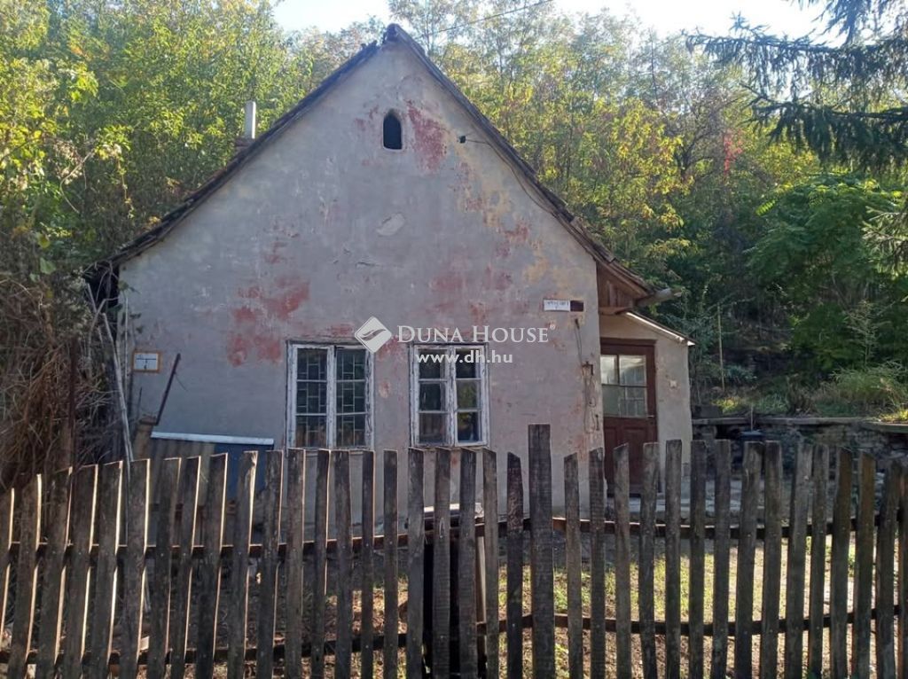 7627 Pécs — 1/8