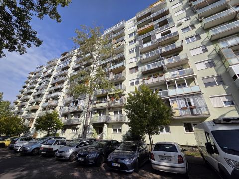 Eladó Lakás 1157 Budapest 15. kerület 