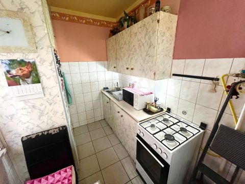 Eladó Lakás 8000 Székesfehérvár , Palotavárosban, Piac tér közelében
