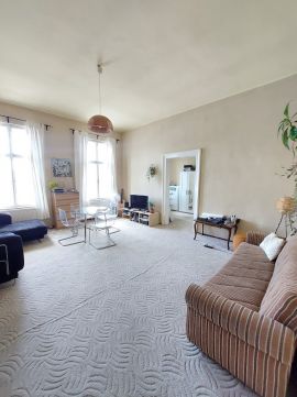 Eladó Lakás 1086 Budapest 8. kerület , Teleki téren felújított, napfényes, utcai nézet OSP