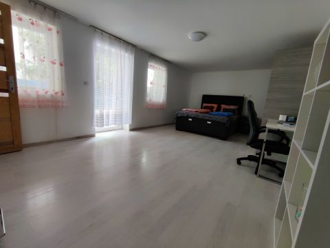 Eladó Ház 2200 Monor Monor Katona óvoda közelében